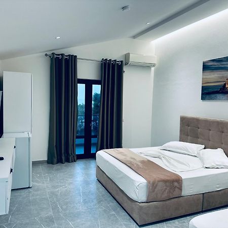 Molla Hotel Restorant Shëngjin Esterno foto