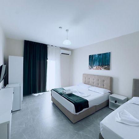 Molla Hotel Restorant Shëngjin Esterno foto