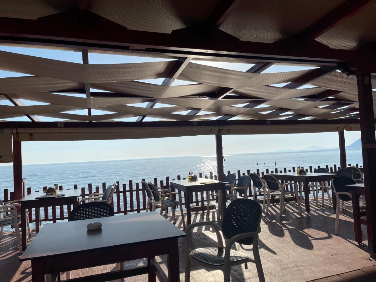Molla Hotel Restorant Shëngjin Esterno foto