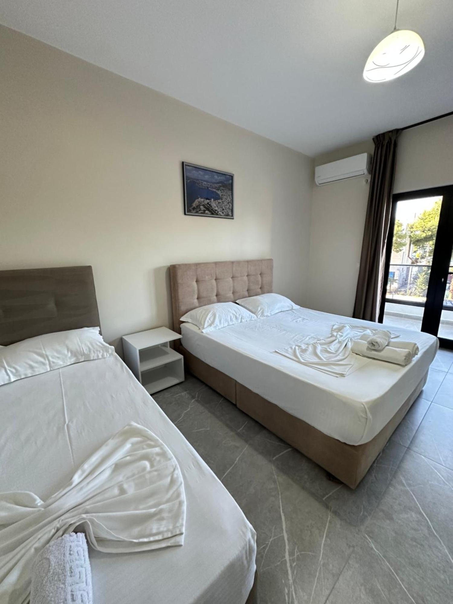 Molla Hotel Restorant Shëngjin Esterno foto