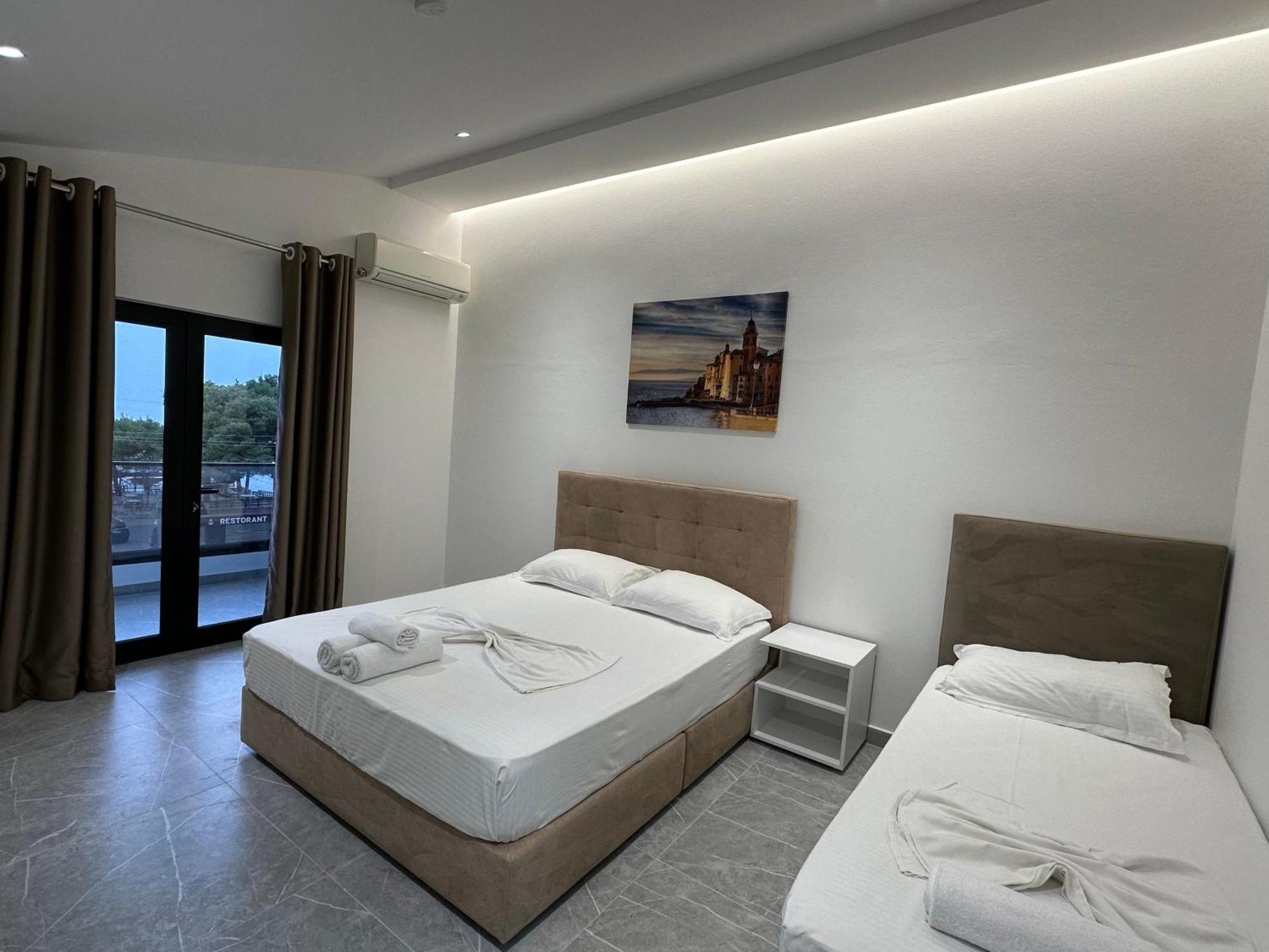 Molla Hotel Restorant Shëngjin Esterno foto