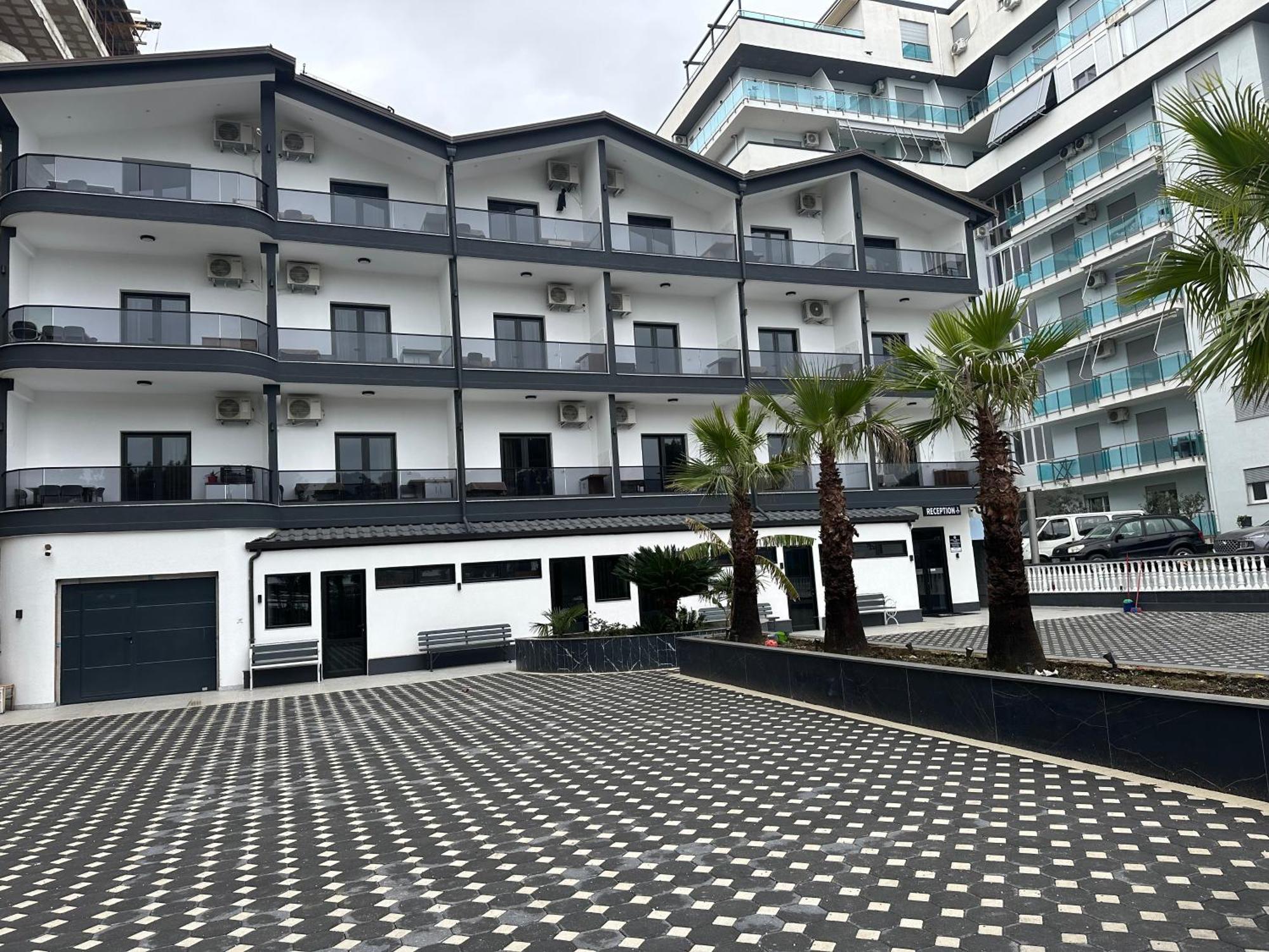 Molla Hotel Restorant Shëngjin Esterno foto