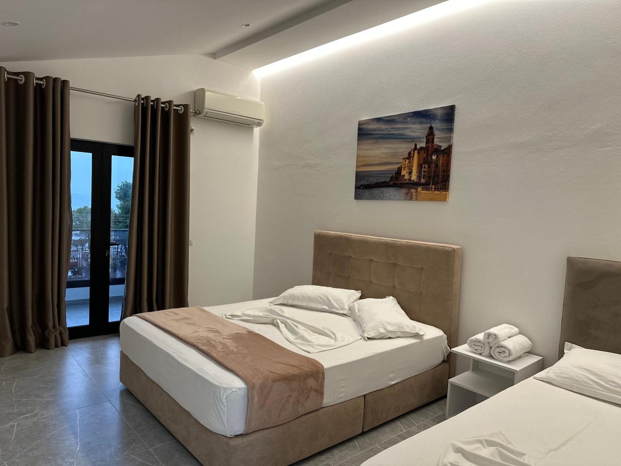 Molla Hotel Restorant Shëngjin Esterno foto